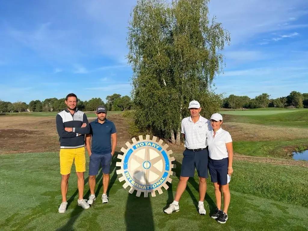 Participants au tournoi de golf solidaire du Rotary Club Mérignac